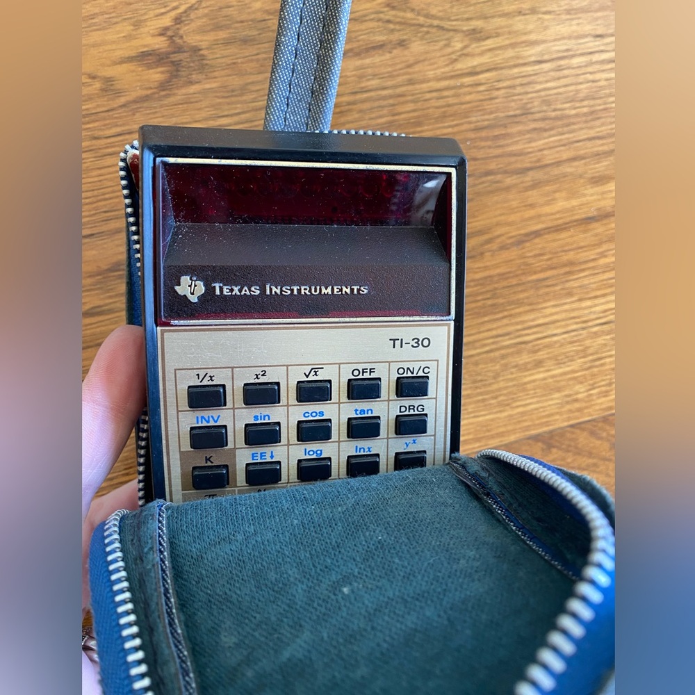VINTAGE TEXAS INSTRUMENTS CALCULATOR